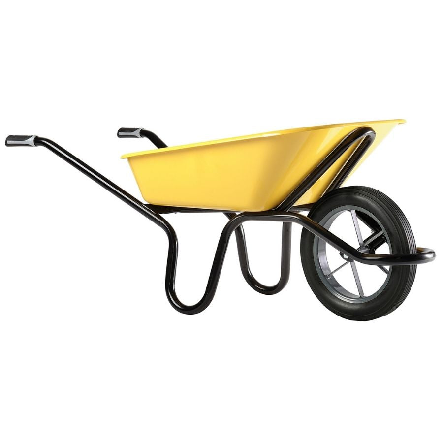 Brouette de chantier pour rénovation avec caisse peinte et roue pleine sur fond blanc