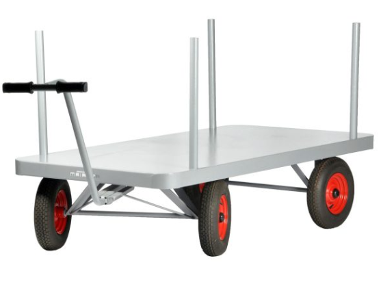 Chariot directeur avec pneu sur fond blanc