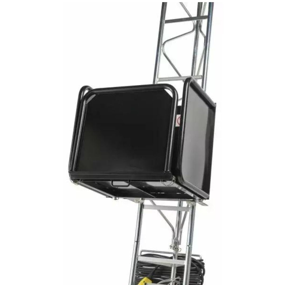 Ridelle frontale pour plateau couvreur en acier sur fond blanc