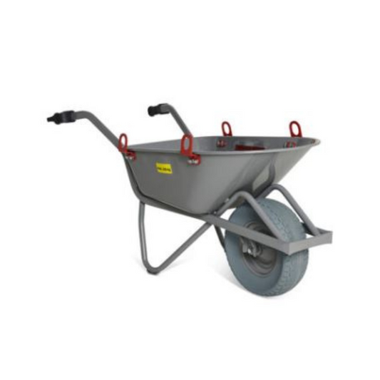 Brouette Matador de chantier soulevable par grue avec anneaux de levage et pneu anti-crevaison Extra large sur fond blanc