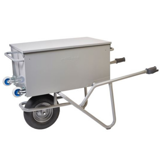 Brouette à outils avec un pneumatique sur fond blanc